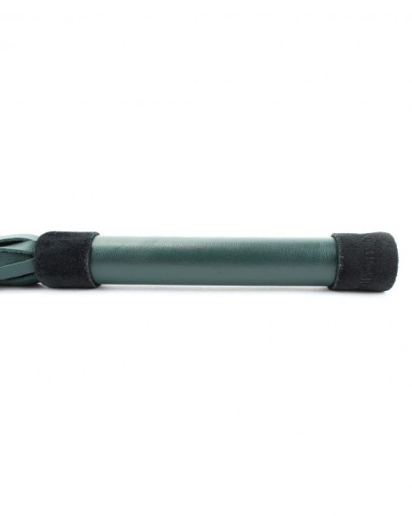 Изумрудная плеть Emerald Leather Whip с гладкой ручкой - 45 см. Изумрудная плеть Emerald Leather Whip с гладкой ручкой - 45 см.