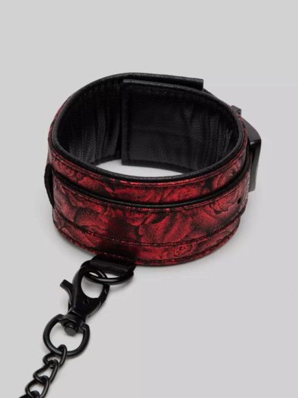 Красно-черные оковы Reversible Faux Leather Ankle Cuffs Красно-черные оковы Reversible Faux Leather Ankle Cuffs