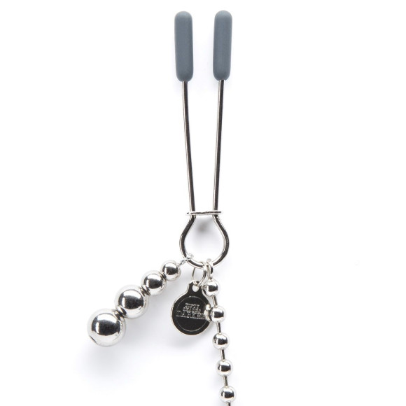 Зажимы для сосков на нитке бусин At My Mercy Chained Nipple Clamps Зажимы для сосков на нитке бусин At My Mercy Chained Nipple Clamps