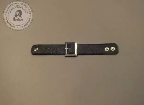 Чёрный браслет с квадратной пряжкой Чёрный браслет с квадратной пряжкой