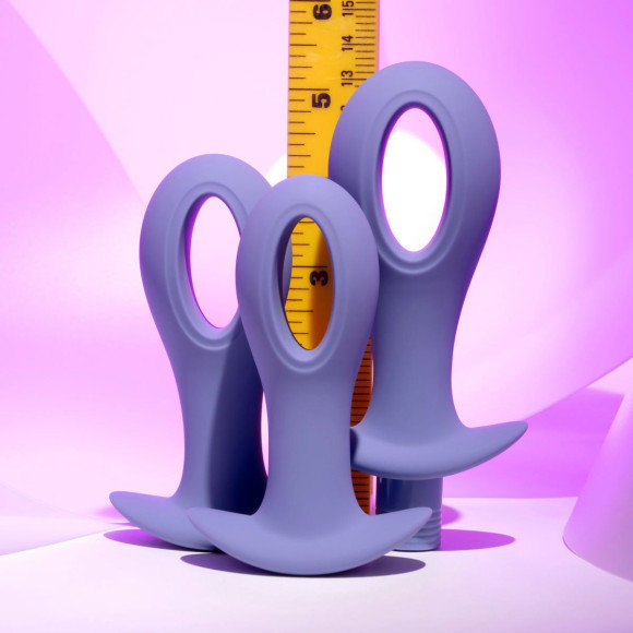 Набор из 3 анальных пробок с вибропулей Hole Punch Plug Set Набор из 3 анальных пробок с вибропулей Hole Punch Plug Set